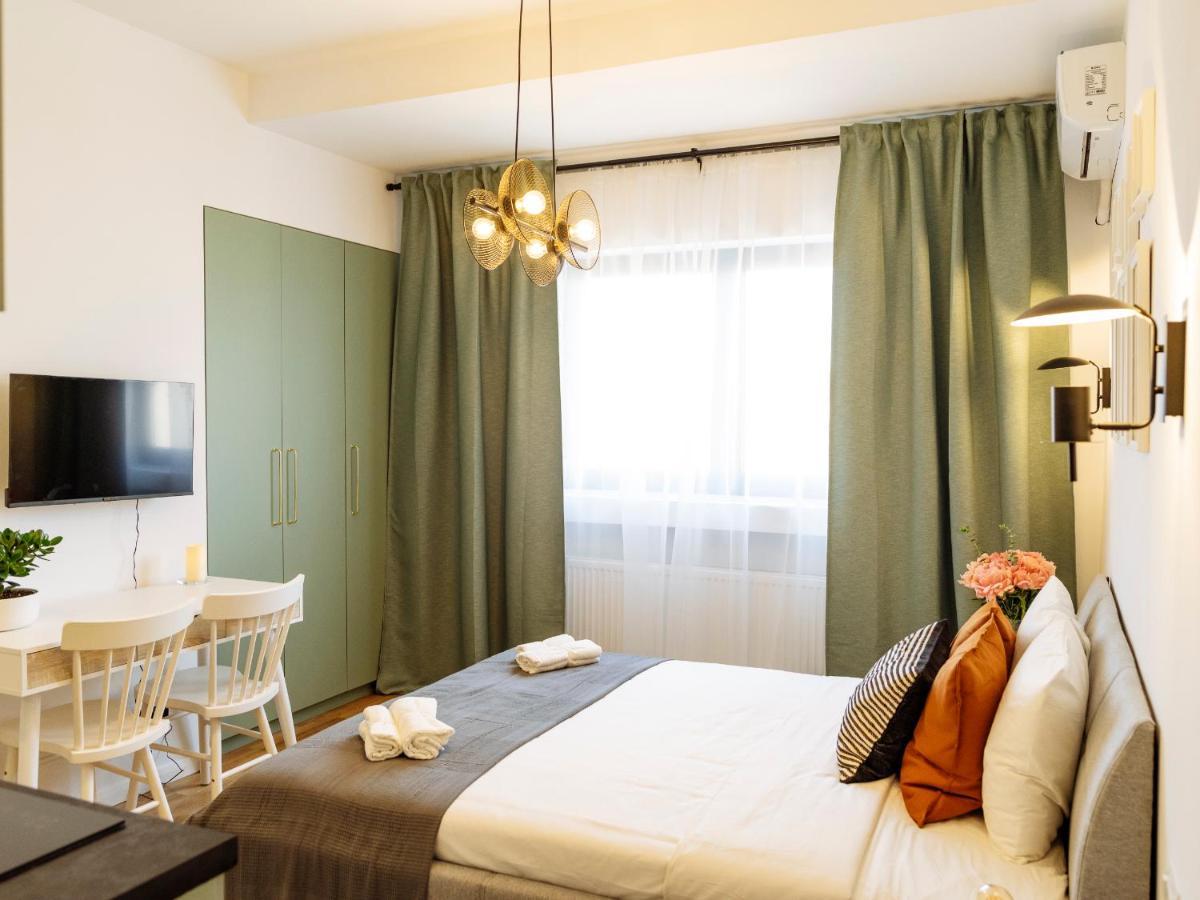 Beautiful Modern Studio - Cismigiu Park - Netflix Bukarest Kültér fotó